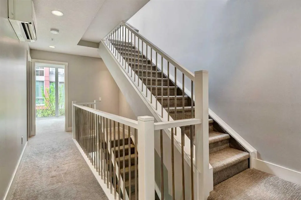 2717 17 Street SW, #204
