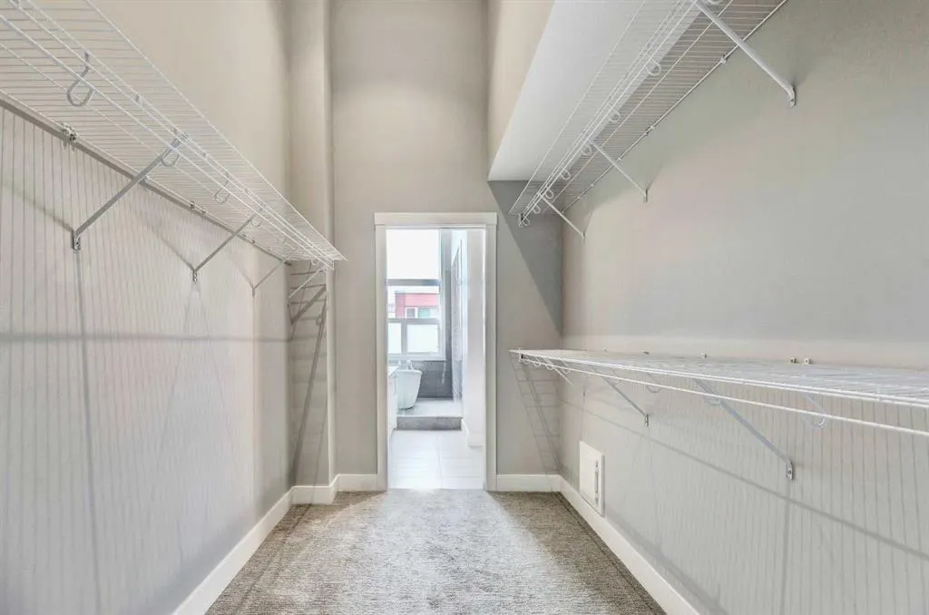 2717 17 Street SW, #204