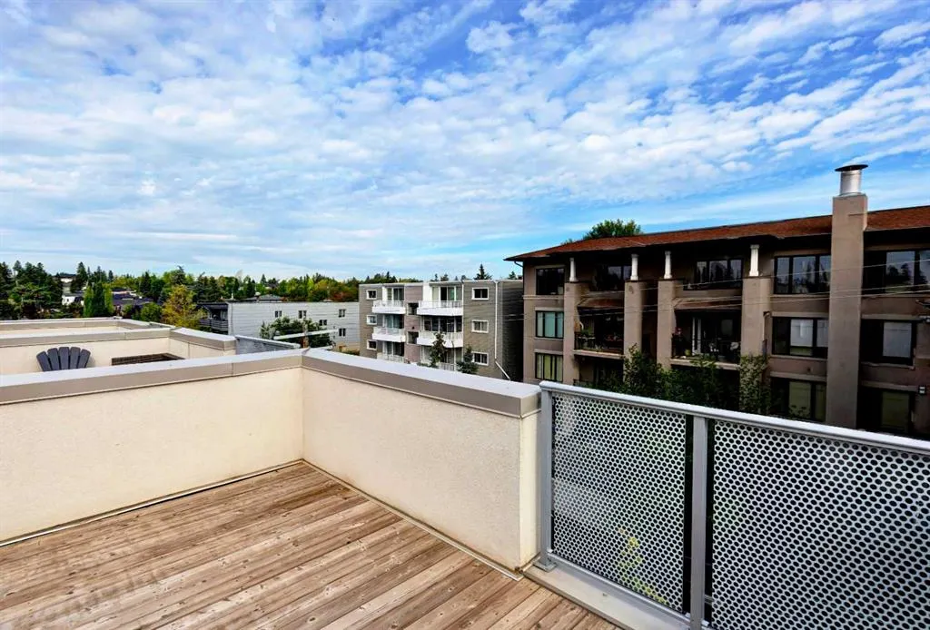 2717 17 Street SW, #204