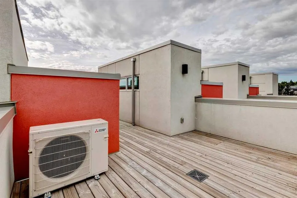 2717 17 Street SW, #204