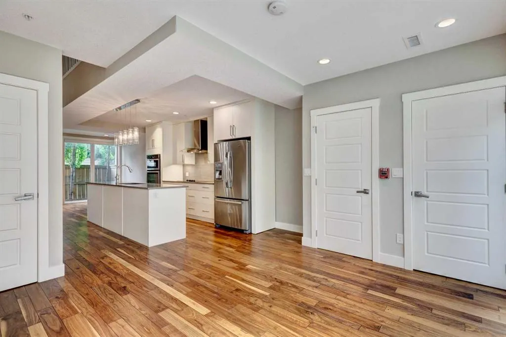 2717 17 Street SW, #204