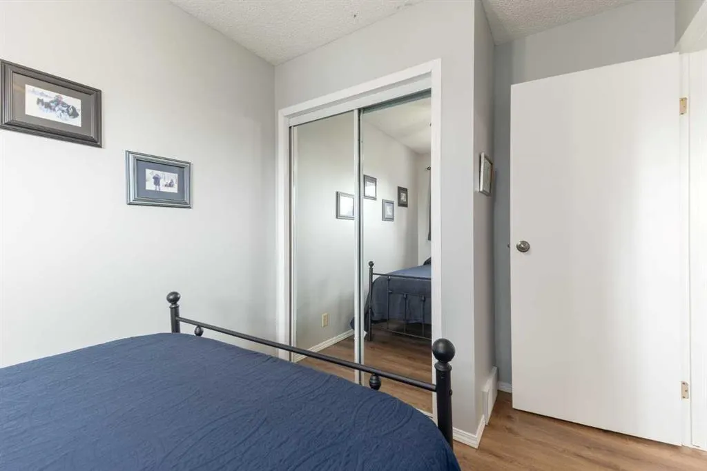 23 Whitlock Close NE