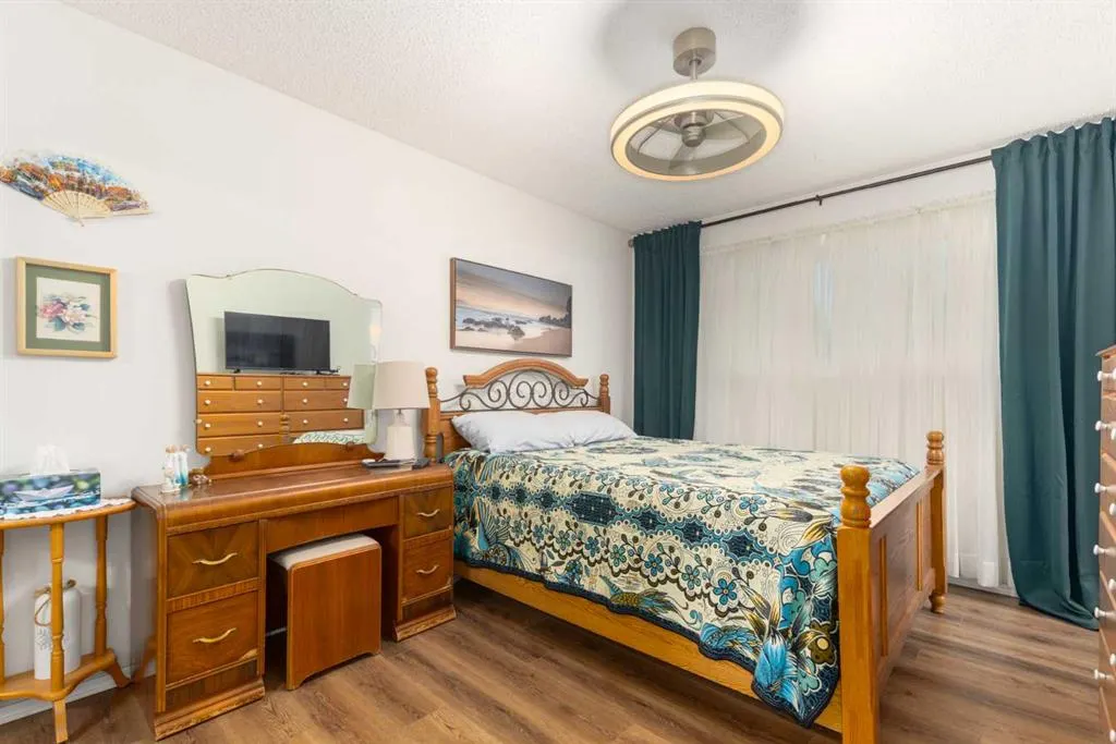 23 Whitlock Close NE