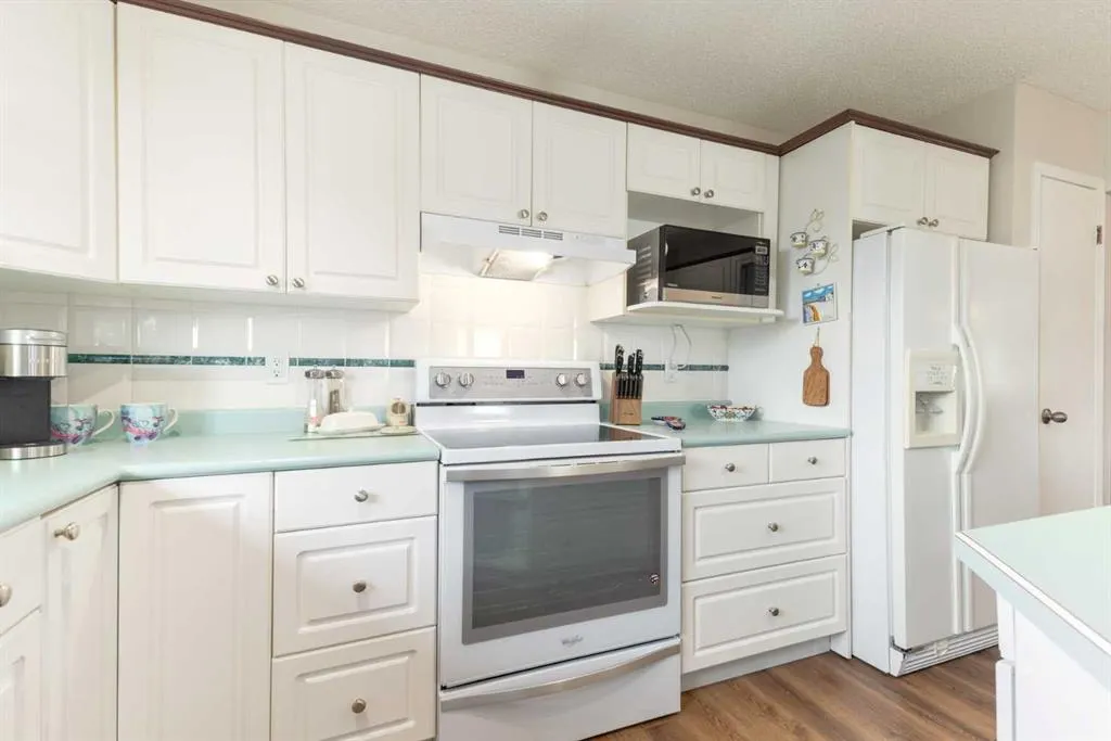 23 Whitlock Close NE