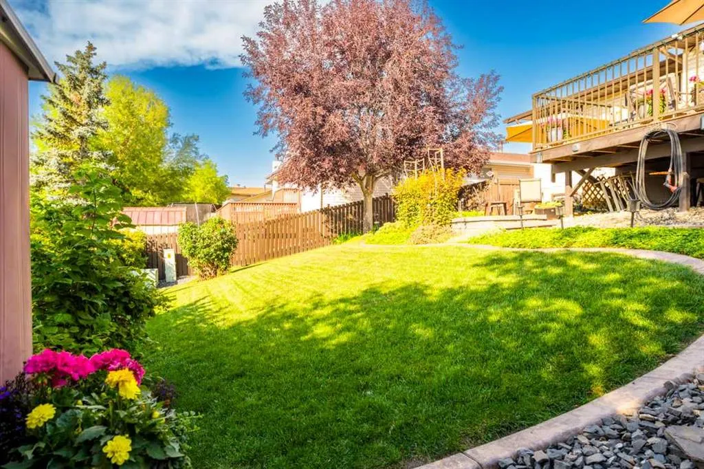 23 Whitlock Close NE
