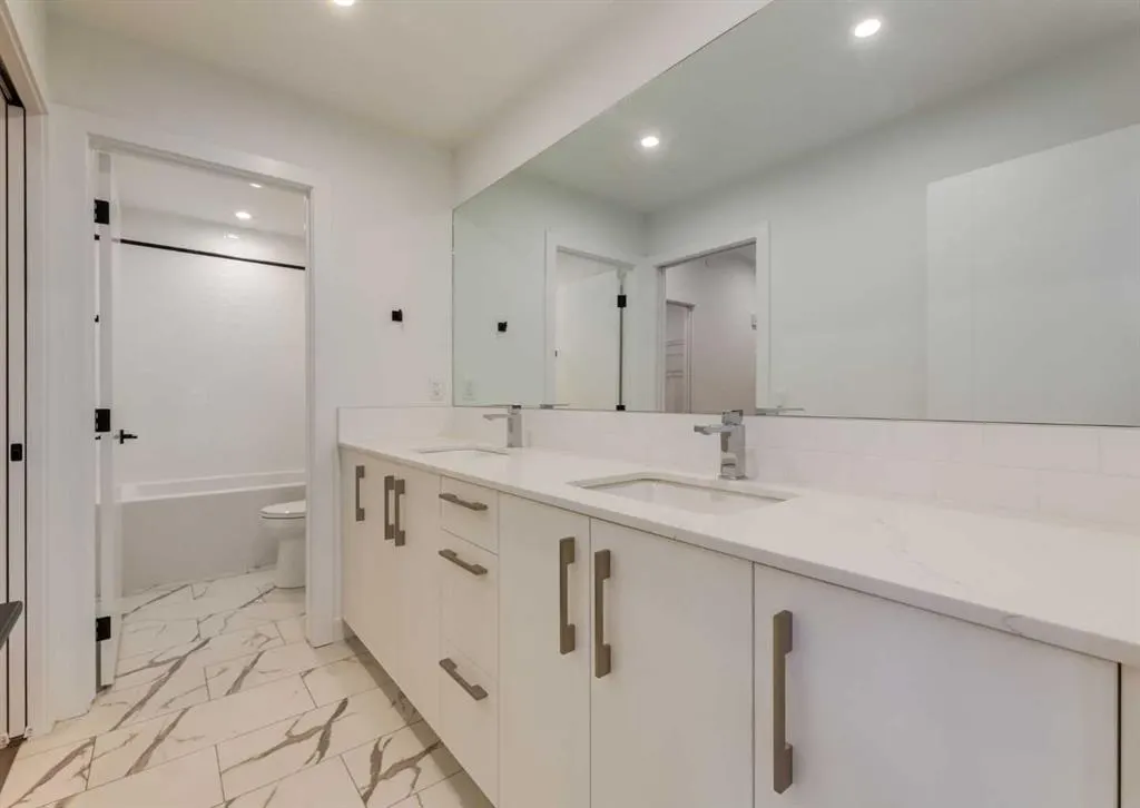110 18A Street NW, #237