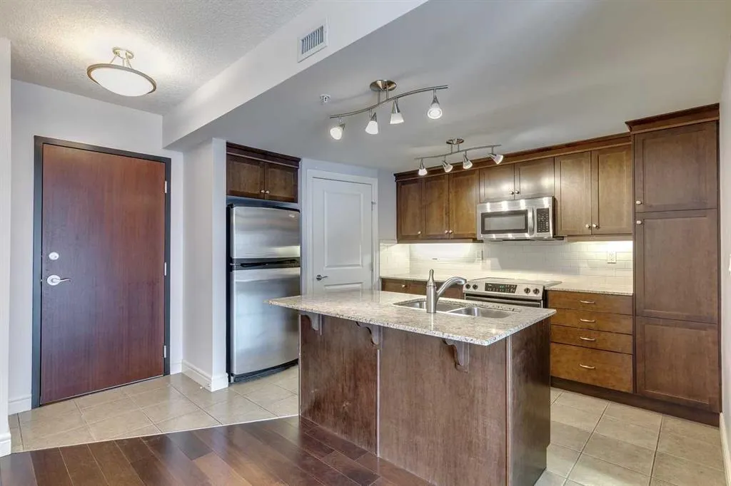 910 5 Avenue SW, #1706