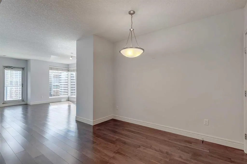 910 5 Avenue SW, #1706