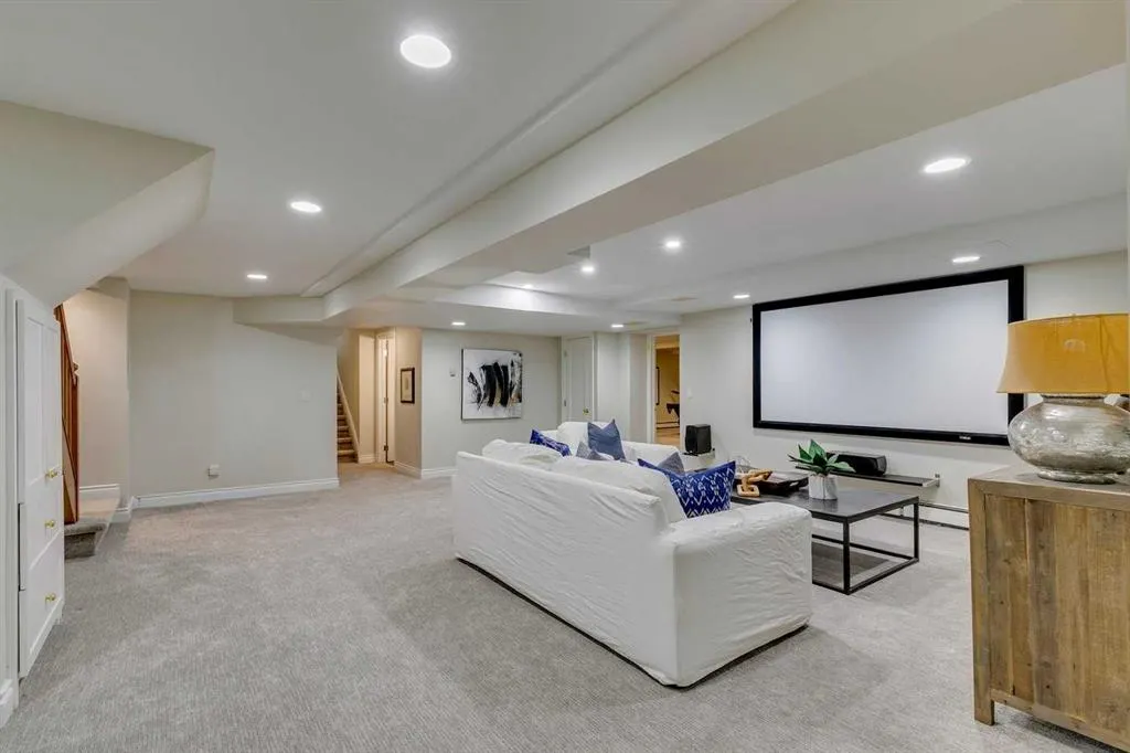 2409 Carleton Street SW