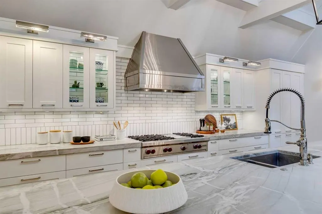 2409 Carleton Street SW