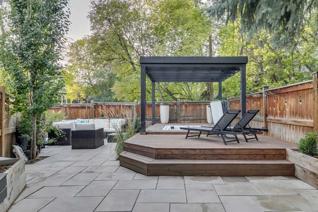 2409 Carleton Street SW