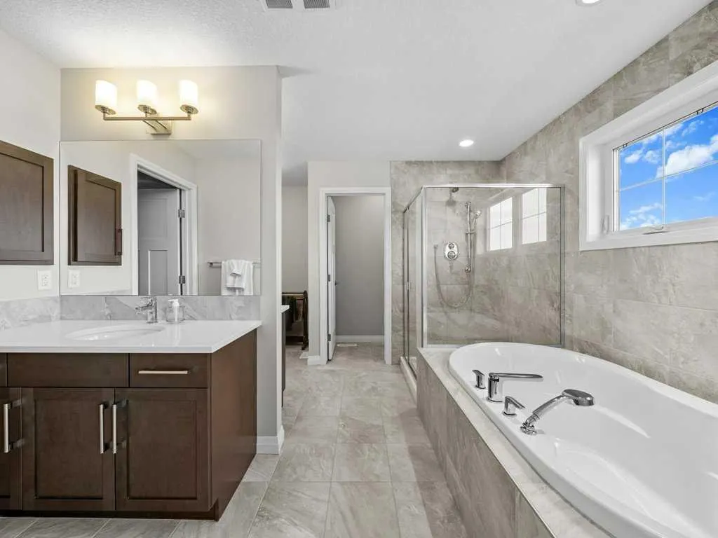 34 Riviera View