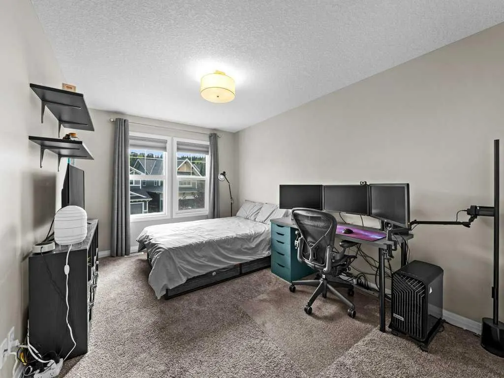 34 Riviera View