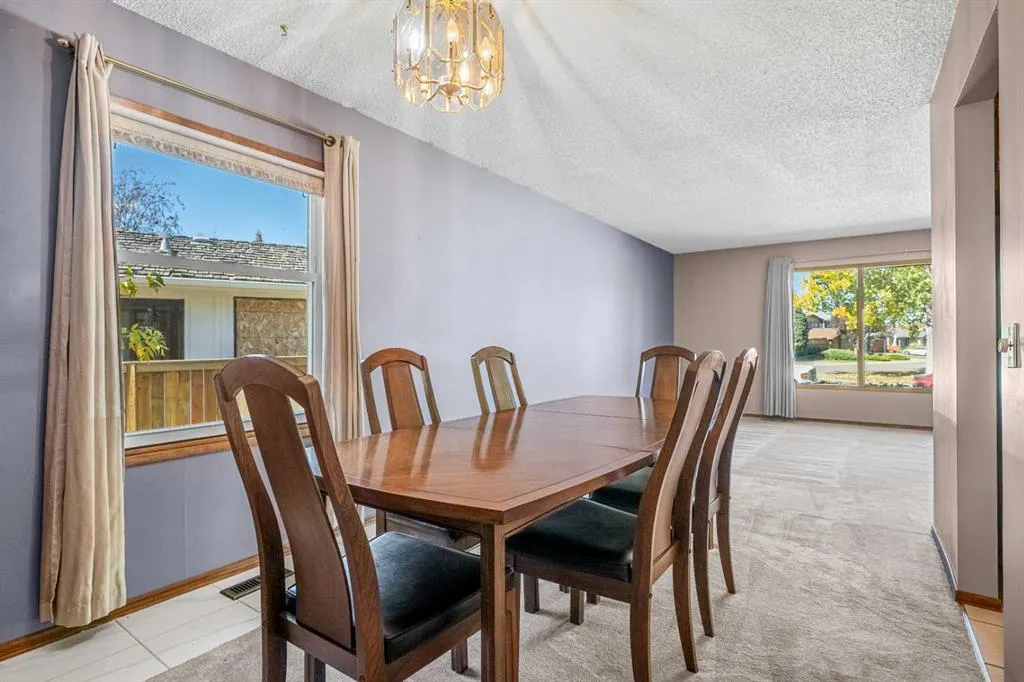 344 Parkland Way SE