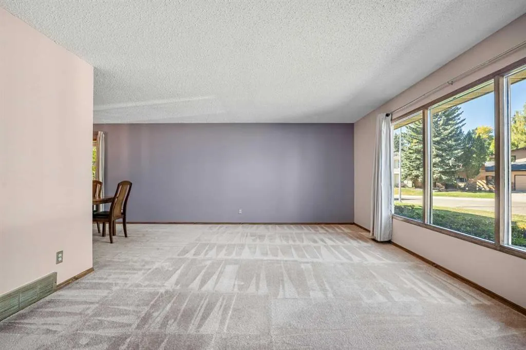 344 Parkland Way SE