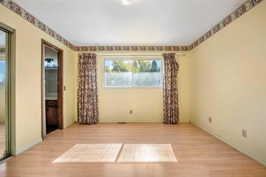 344 Parkland Way SE