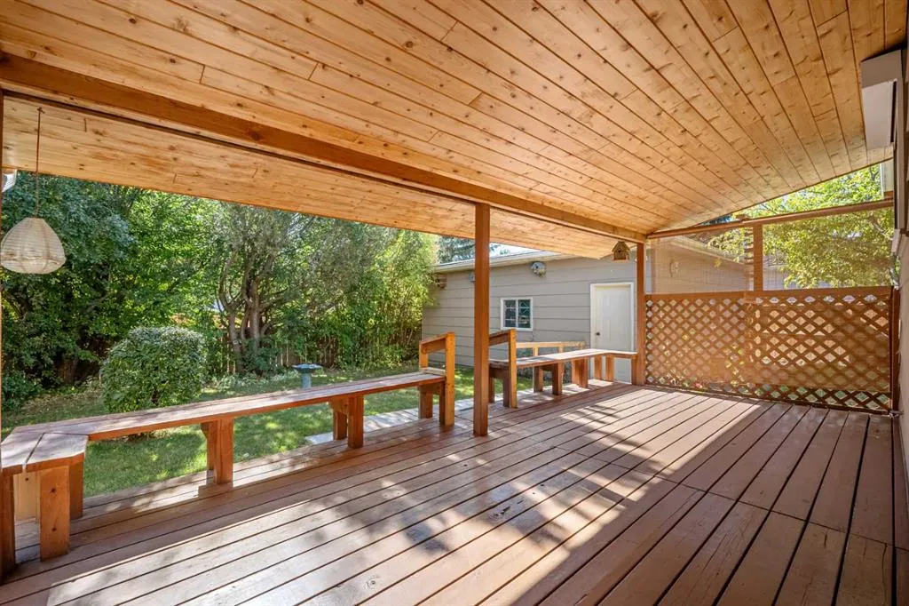 344 Parkland Way SE