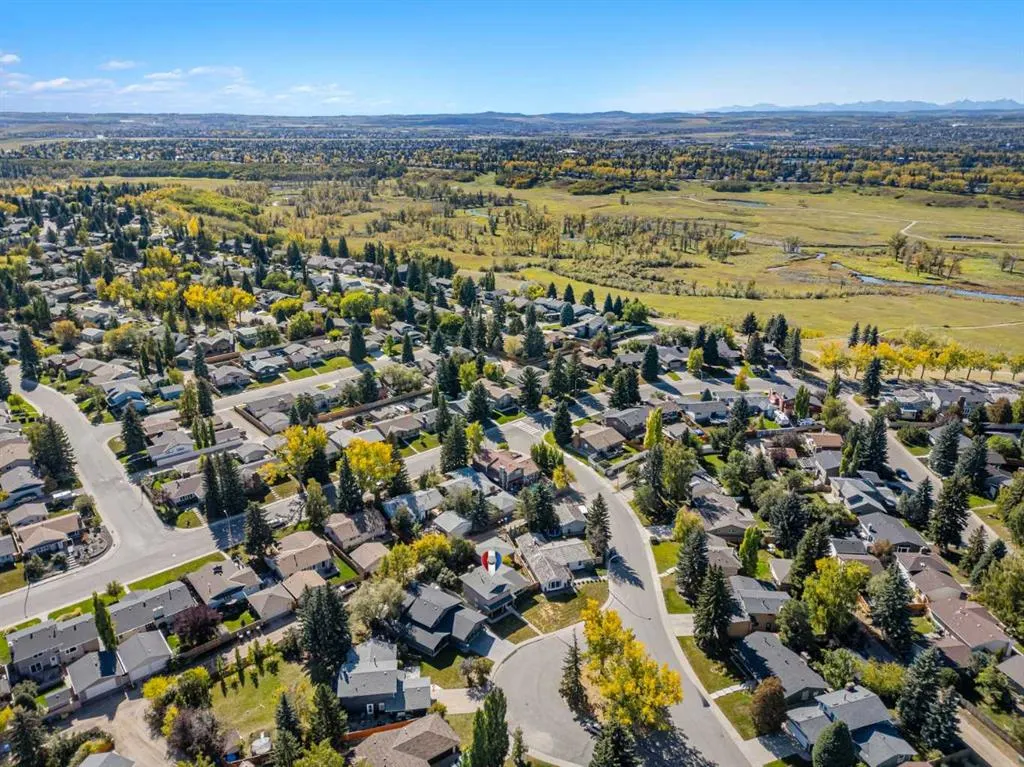 344 Parkland Way SE