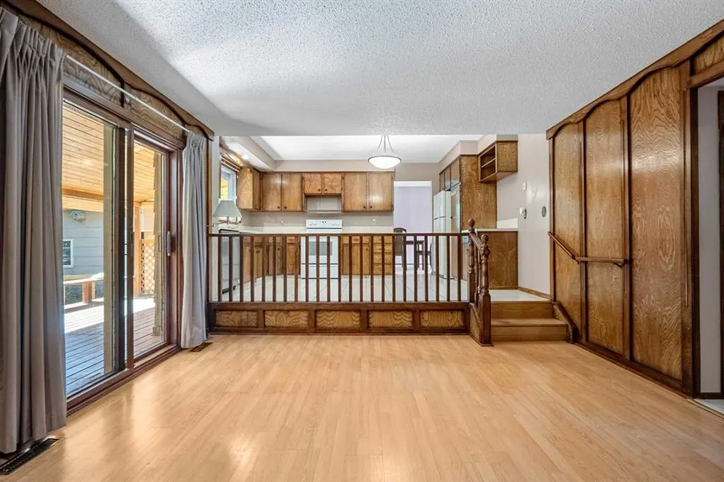 344 Parkland Way SE