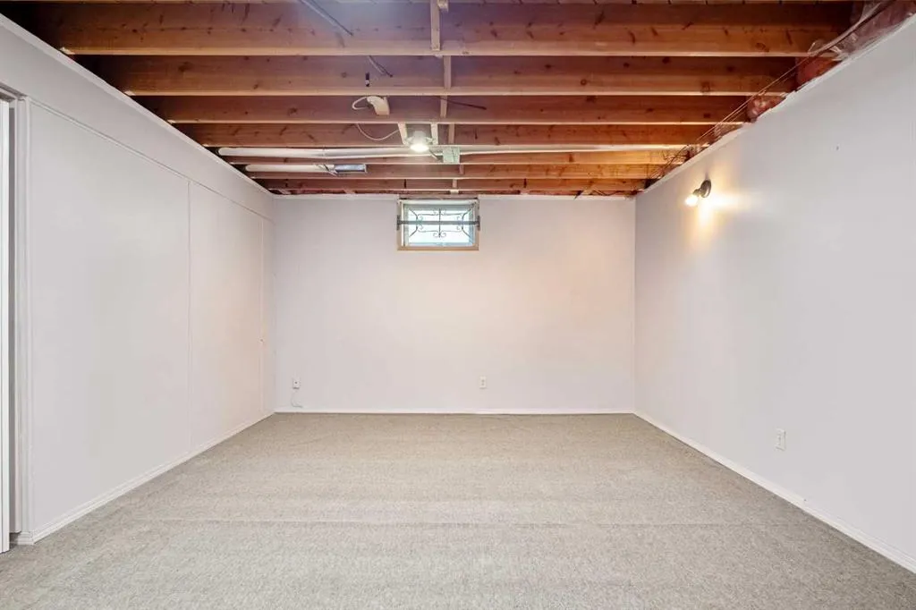 344 Parkland Way SE