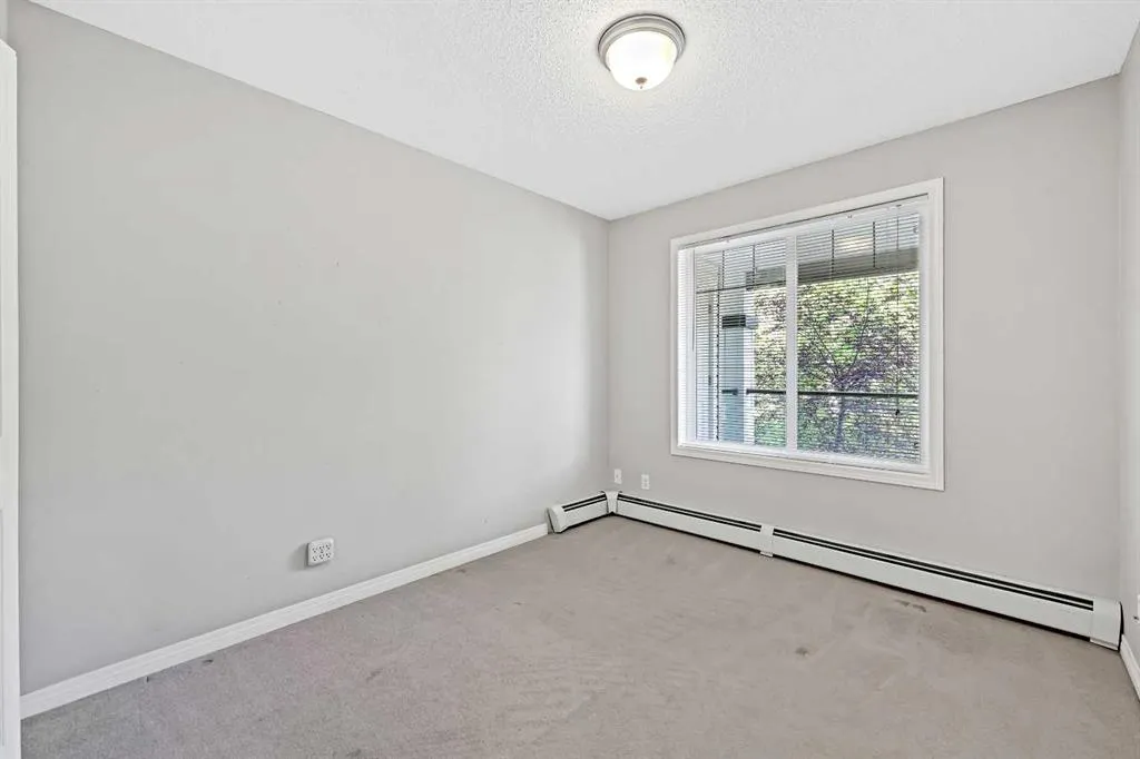 369 Rocky Vista Park NW, #212