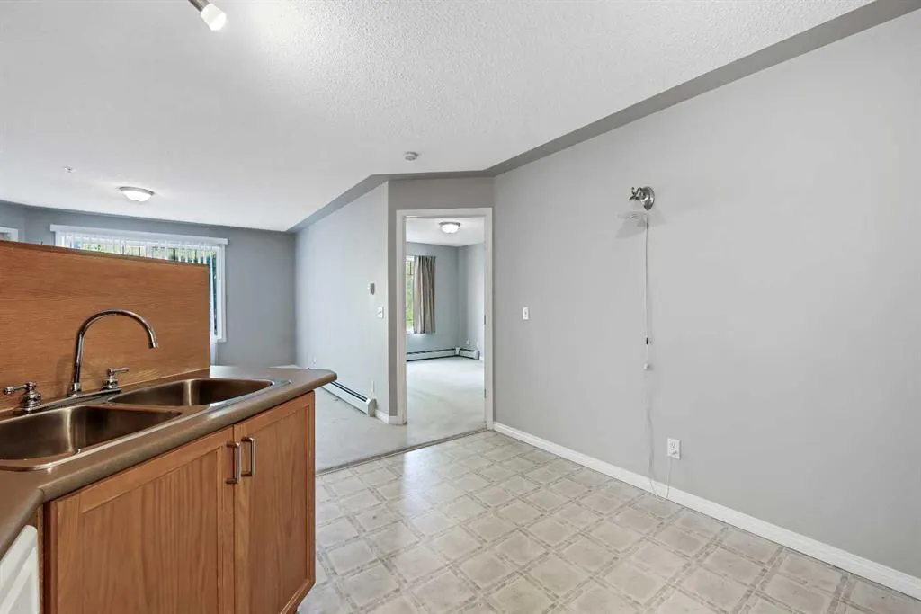 369 Rocky Vista Park NW, #212