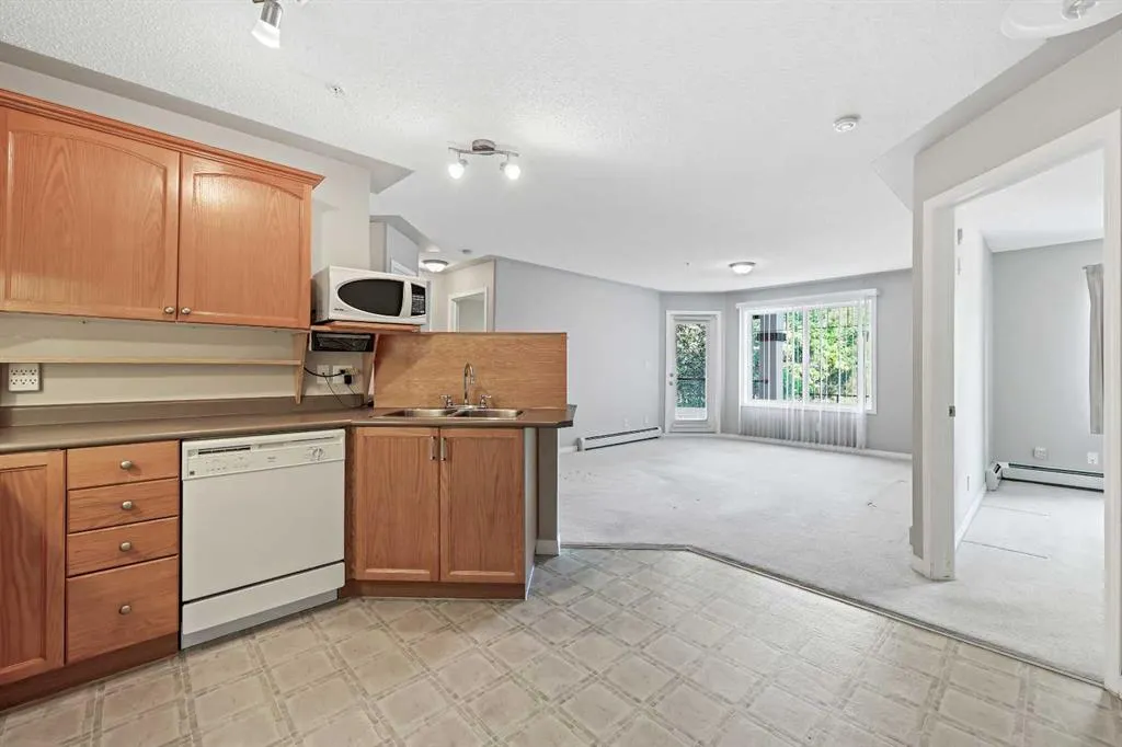 369 Rocky Vista Park NW, #212