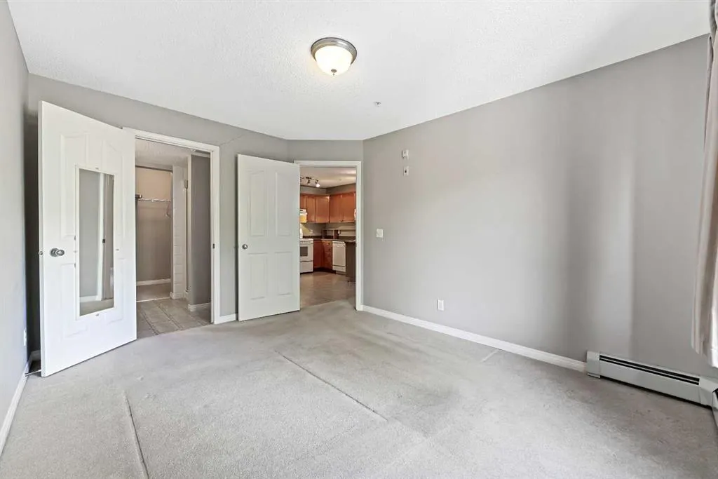 369 Rocky Vista Park NW, #212