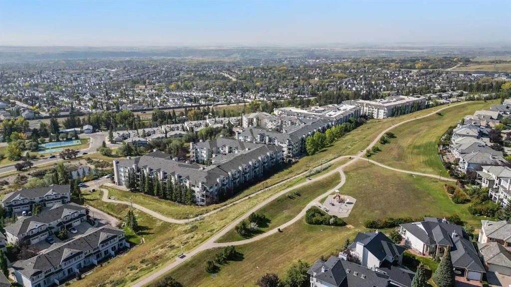 369 Rocky Vista Park NW, #212