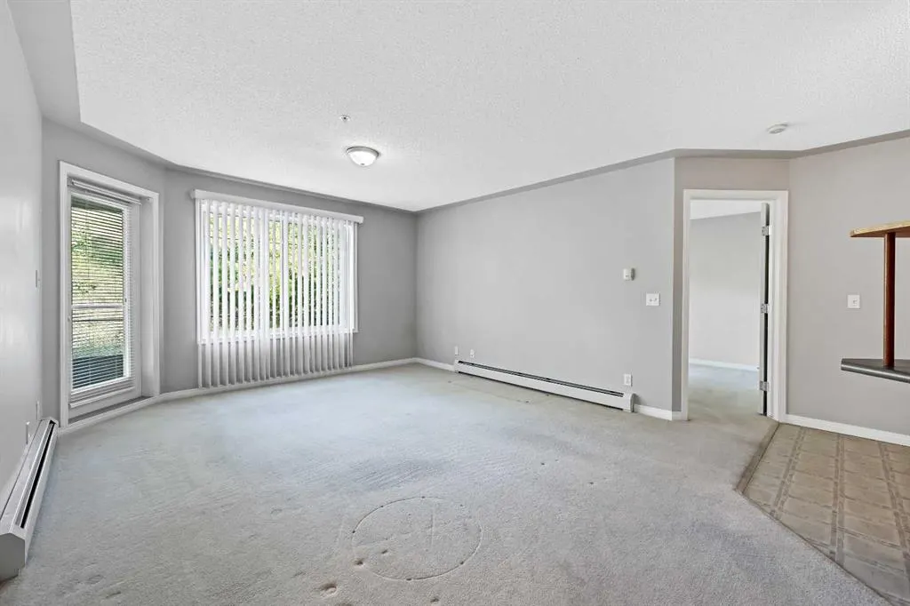 369 Rocky Vista Park NW, #212