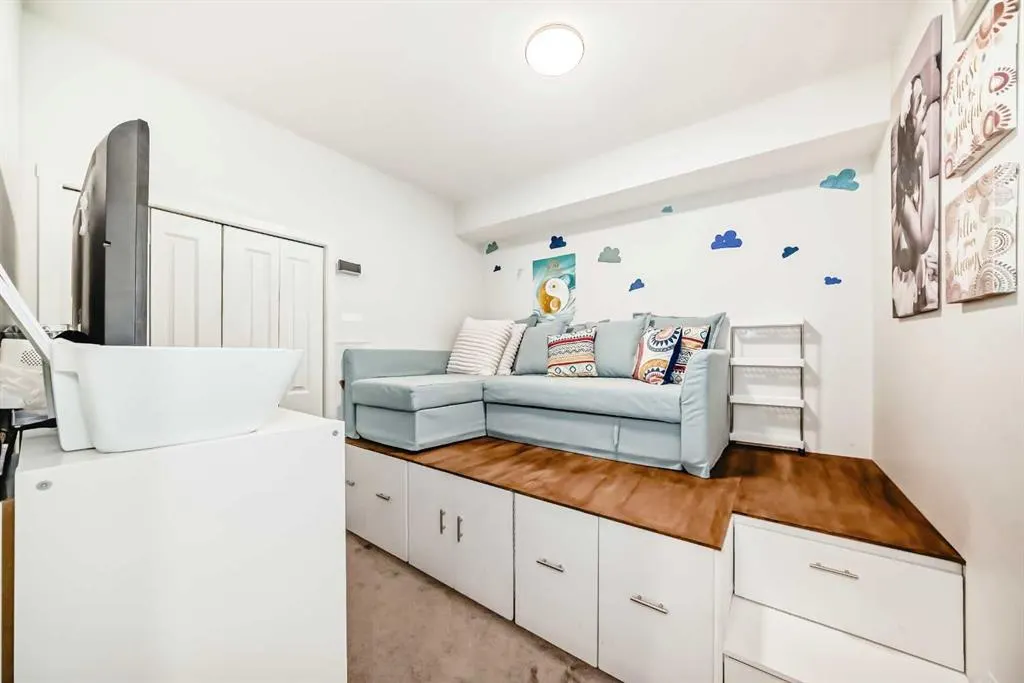 100 Harvest Hills Place NE, #404