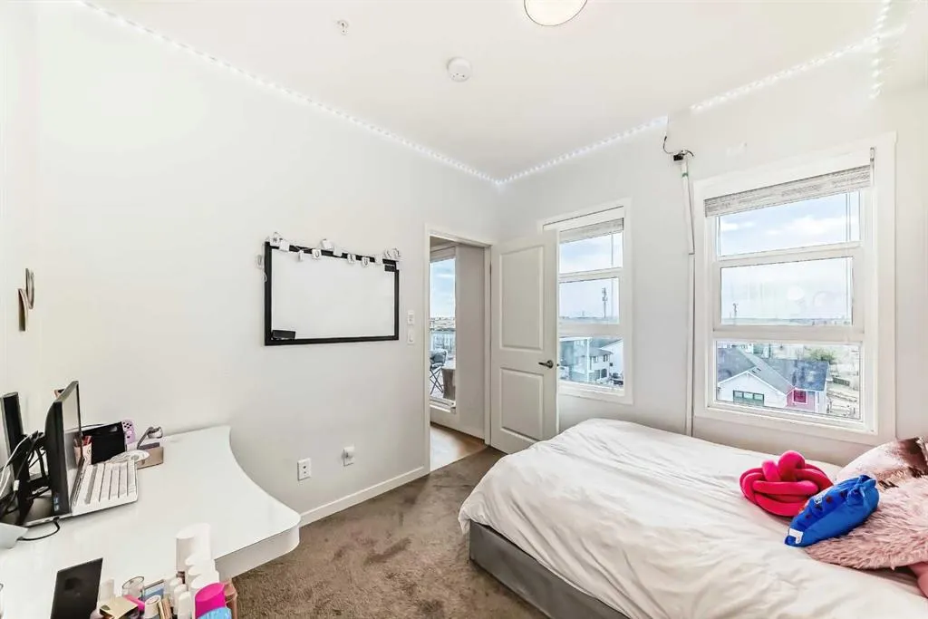 100 Harvest Hills Place NE, #404