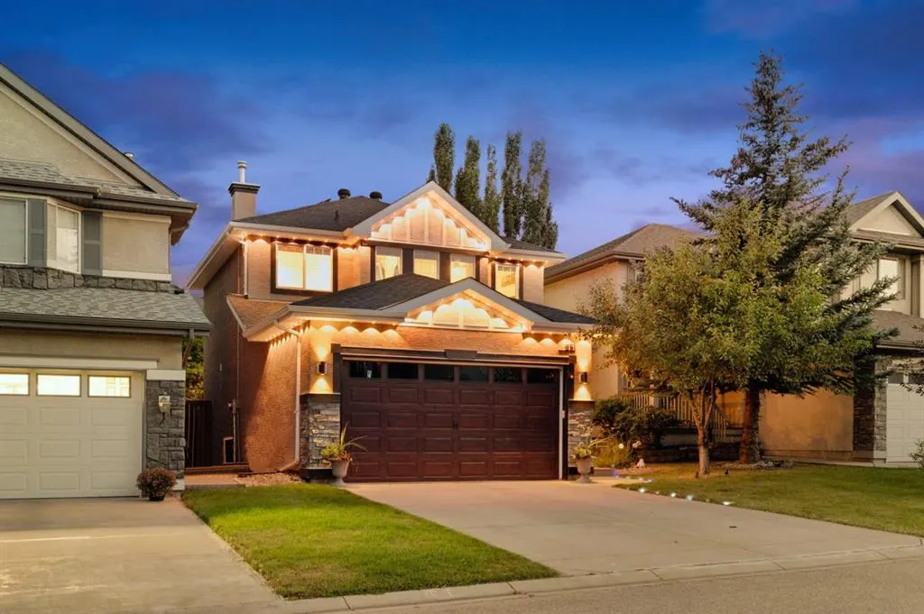 251 Everwillow Close SW