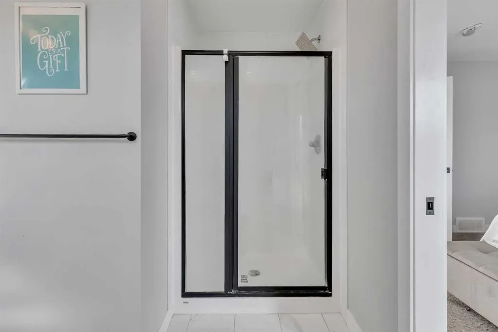 224 Hillcrest Road SW