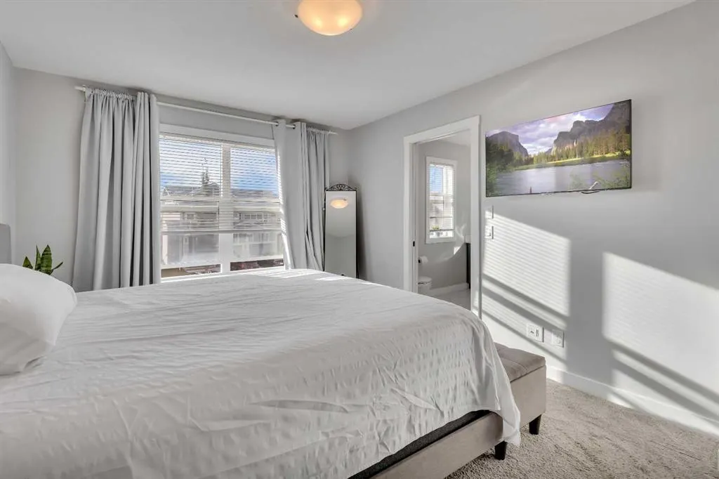 224 Hillcrest Road SW