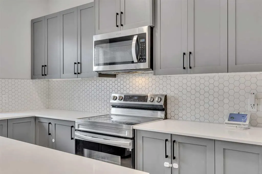 224 Hillcrest Road SW