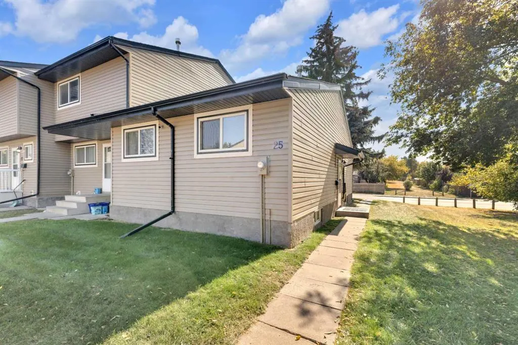 96 Holmes Street, #25