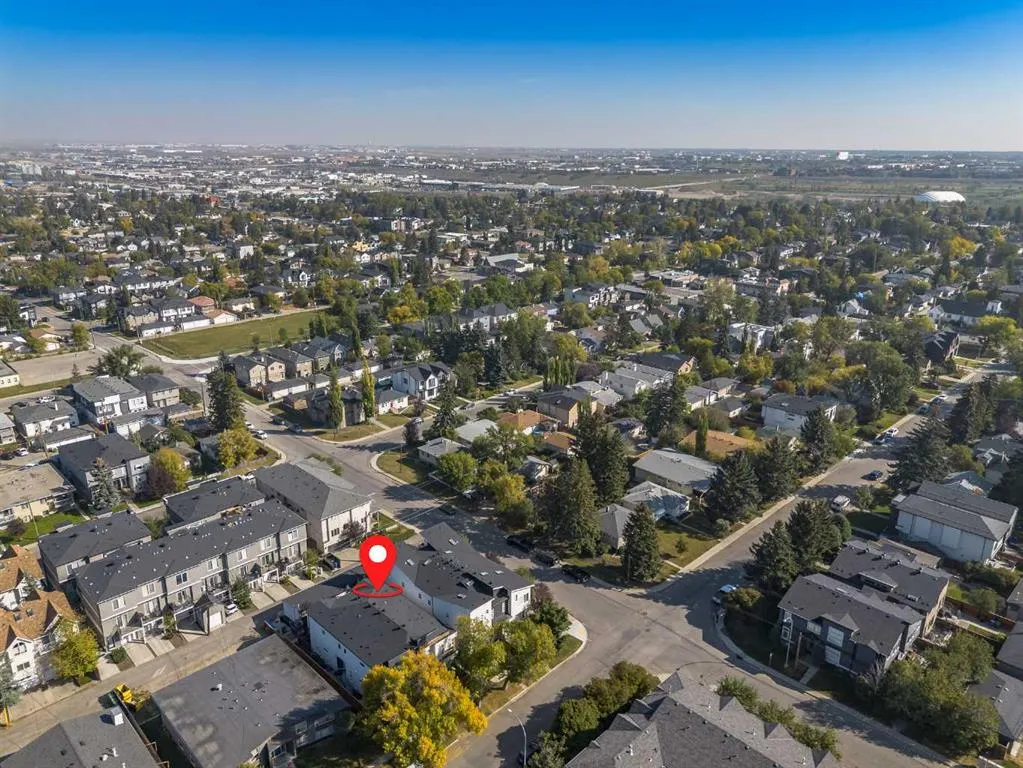 136 22 Avenue NE, #2
