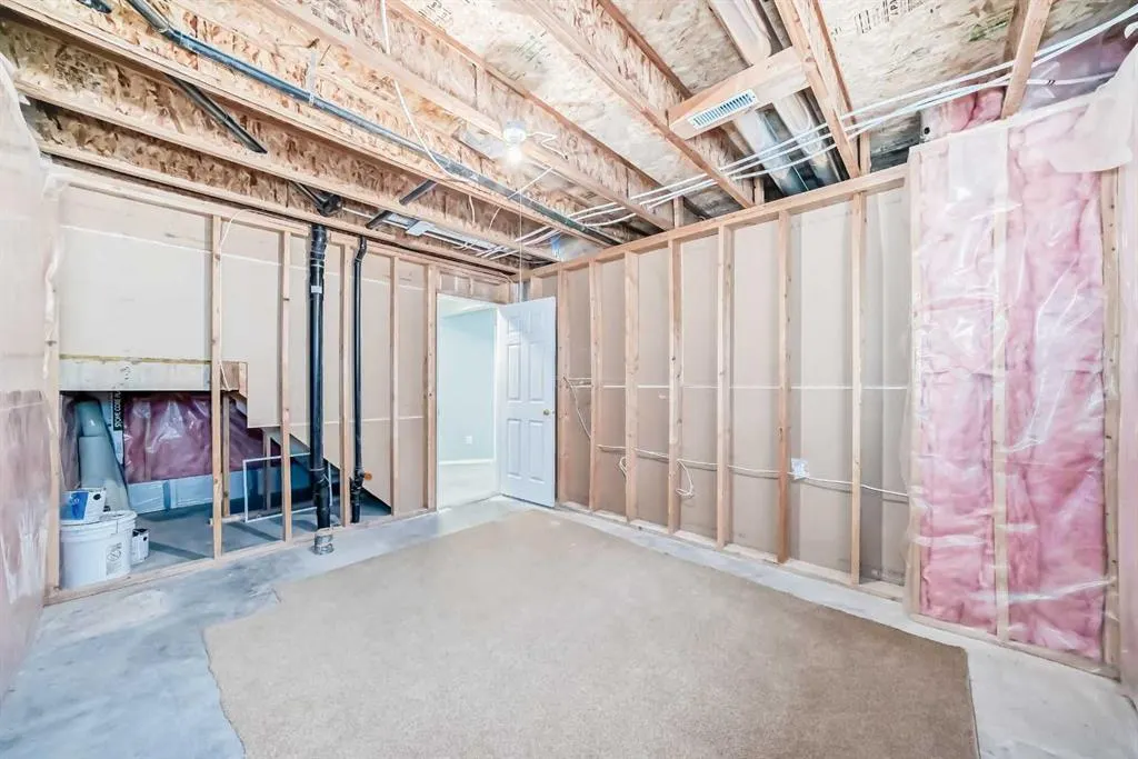 215 Harvest Gold Place NE
