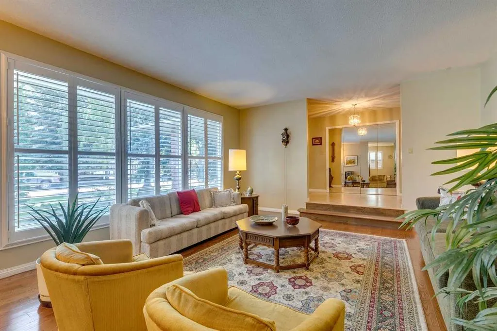 32 Vartown Place NW
