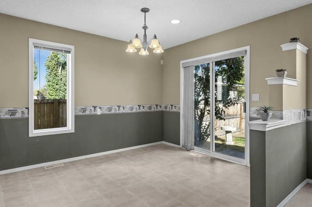 9718 Harvest Hills Link NE