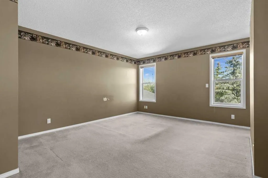 9718 Harvest Hills Link NE