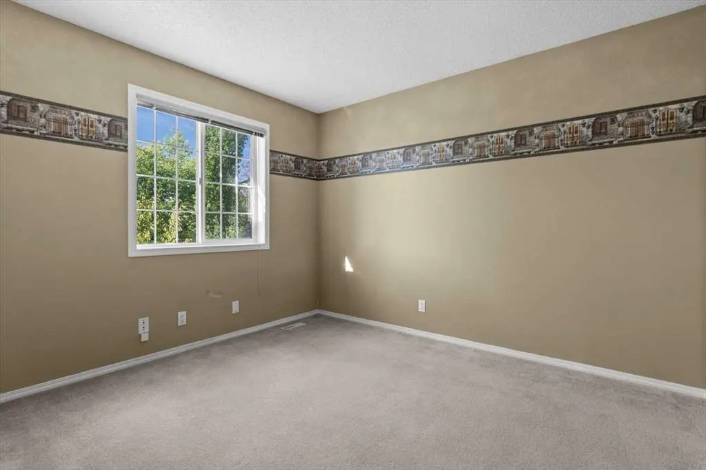 9718 Harvest Hills Link NE