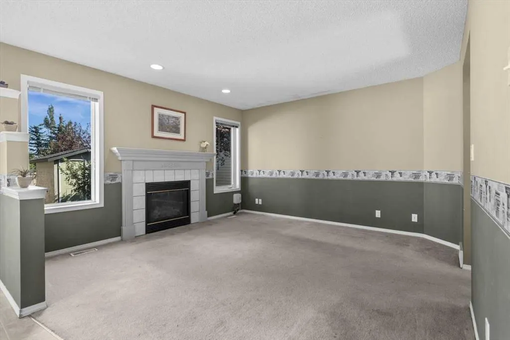 9718 Harvest Hills Link NE