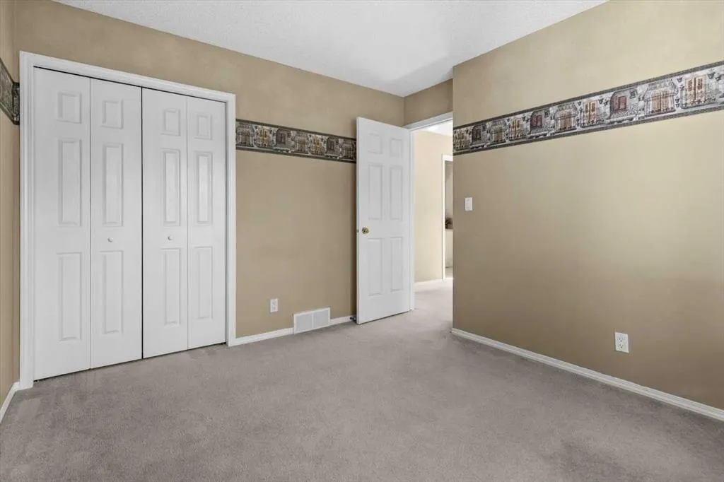 9718 Harvest Hills Link NE