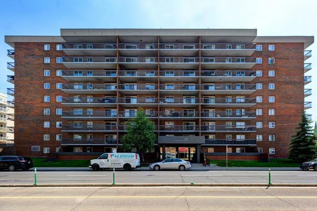 1335 12 Avenue, #211