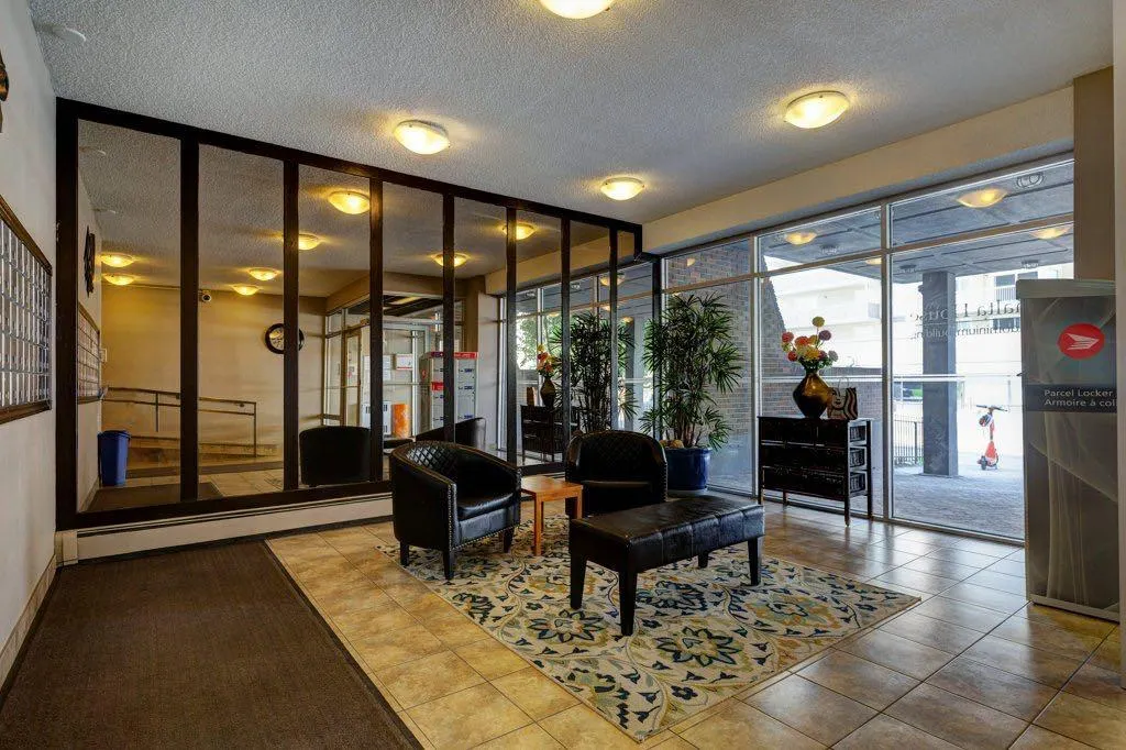 1335 12 Avenue, #211