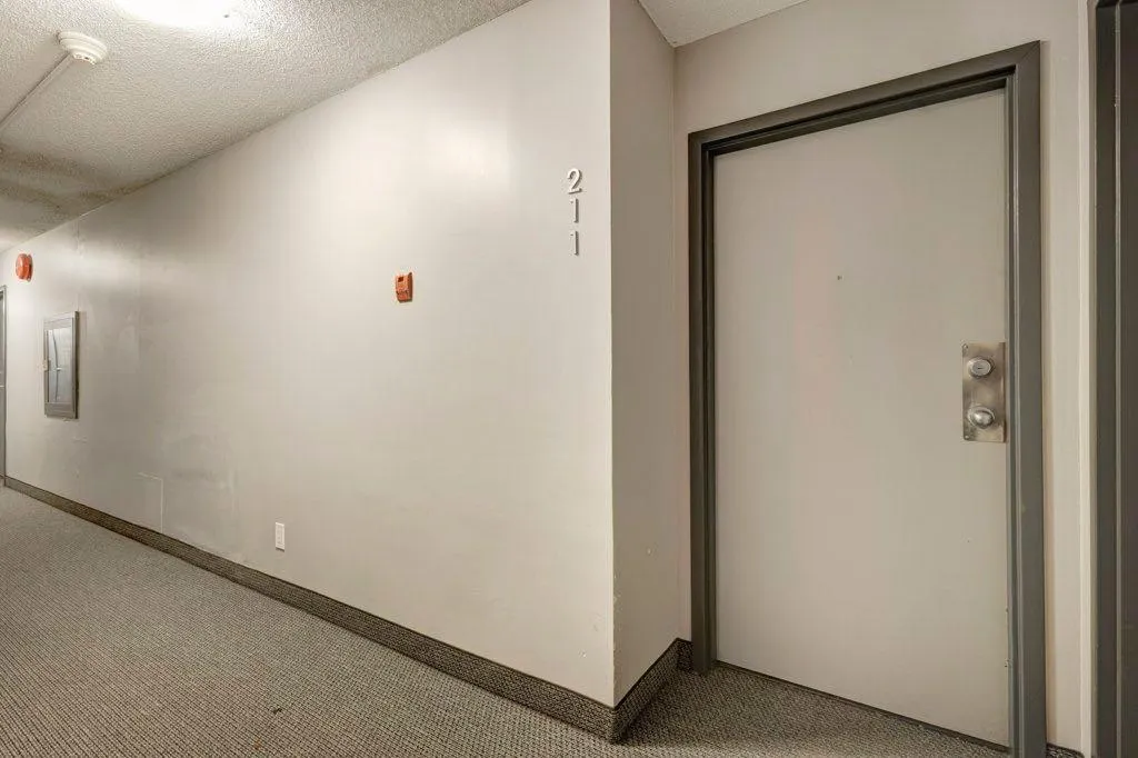 1335 12 Avenue, #211