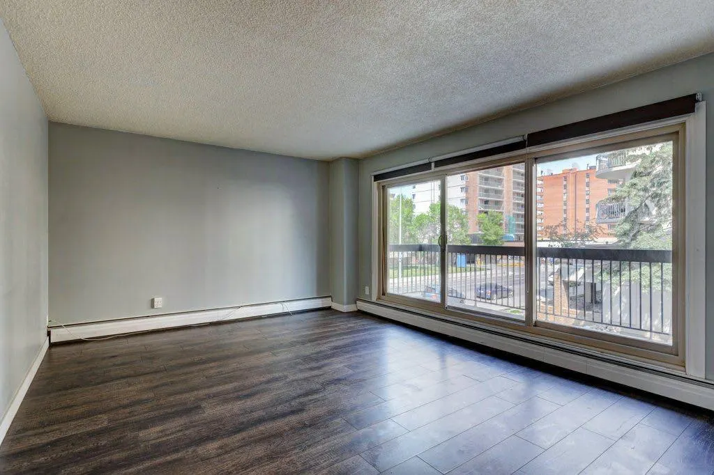 1335 12 Avenue, #211