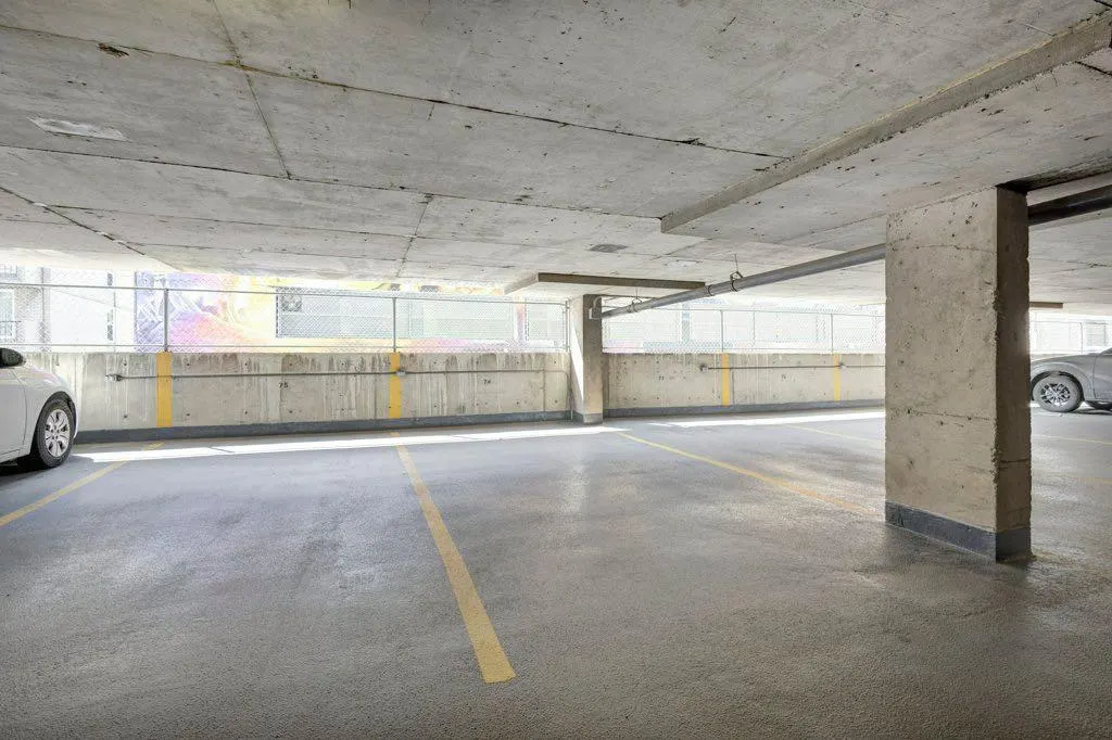 1335 12 Avenue, #211